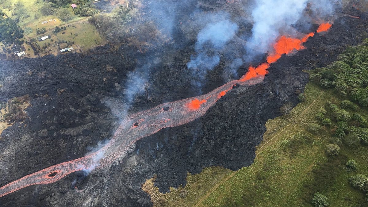 7ec0d9cd-hawaii volcano