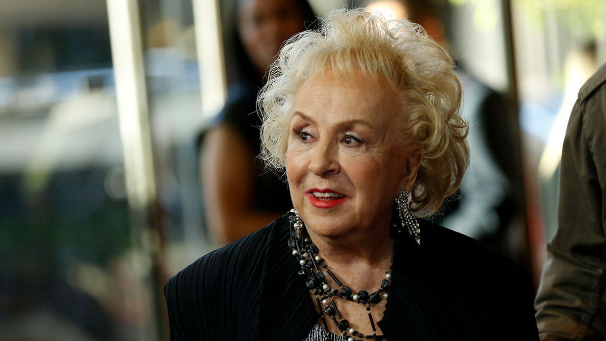 doris roberts reuters