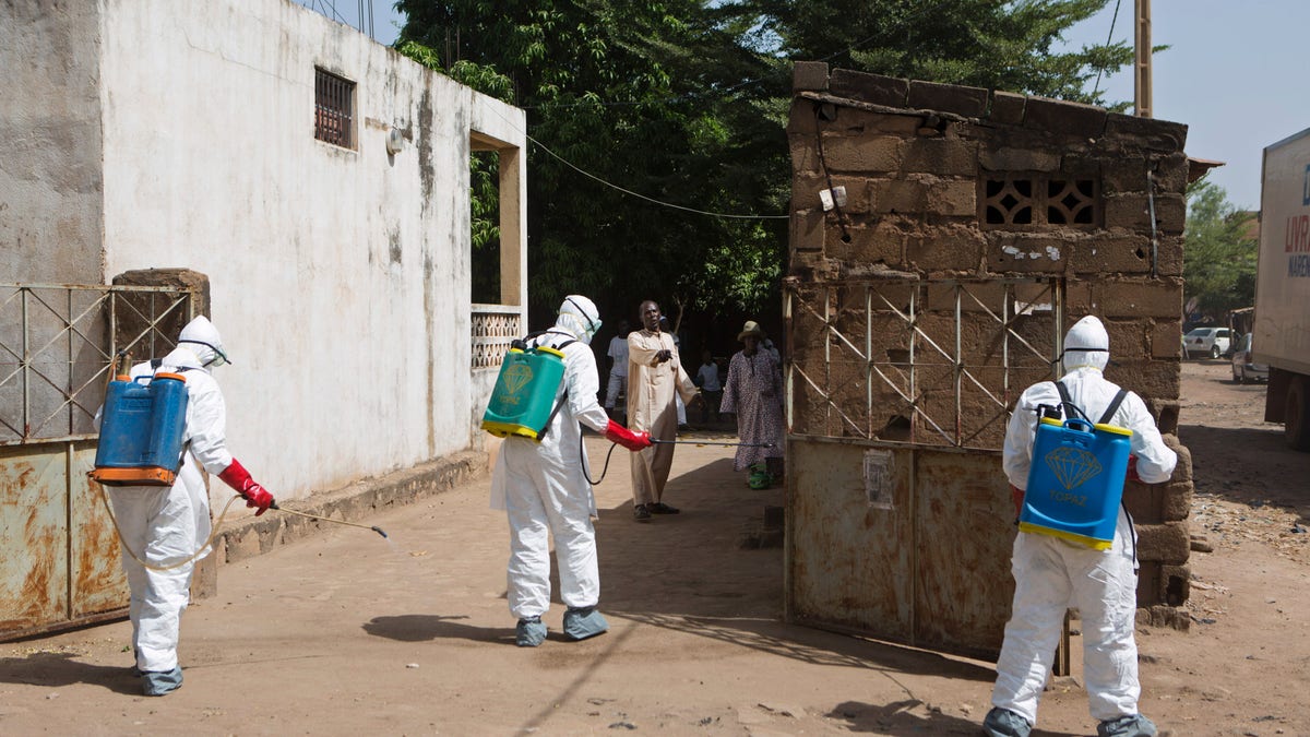 ce8c7caa-HEALTH-EBOLA/MALI