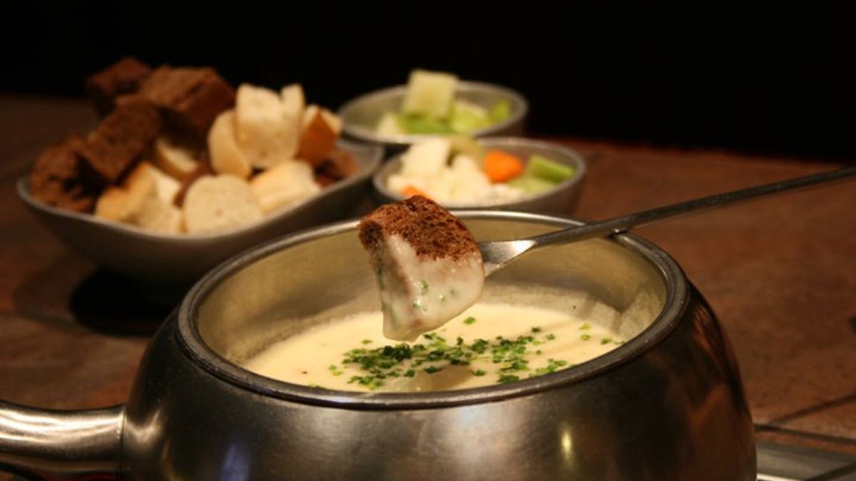 keeping fondue warm