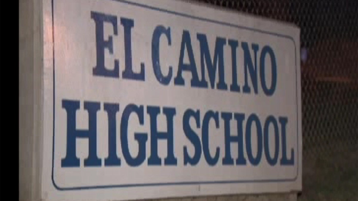 El Camino Sign