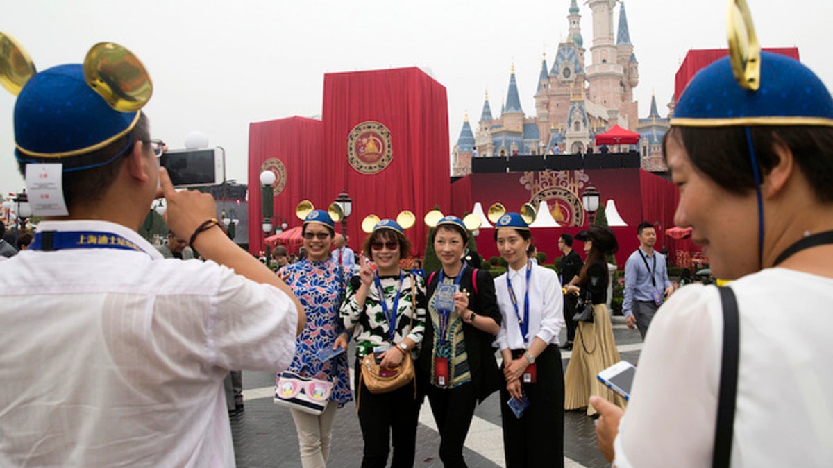 disney shanghai first day