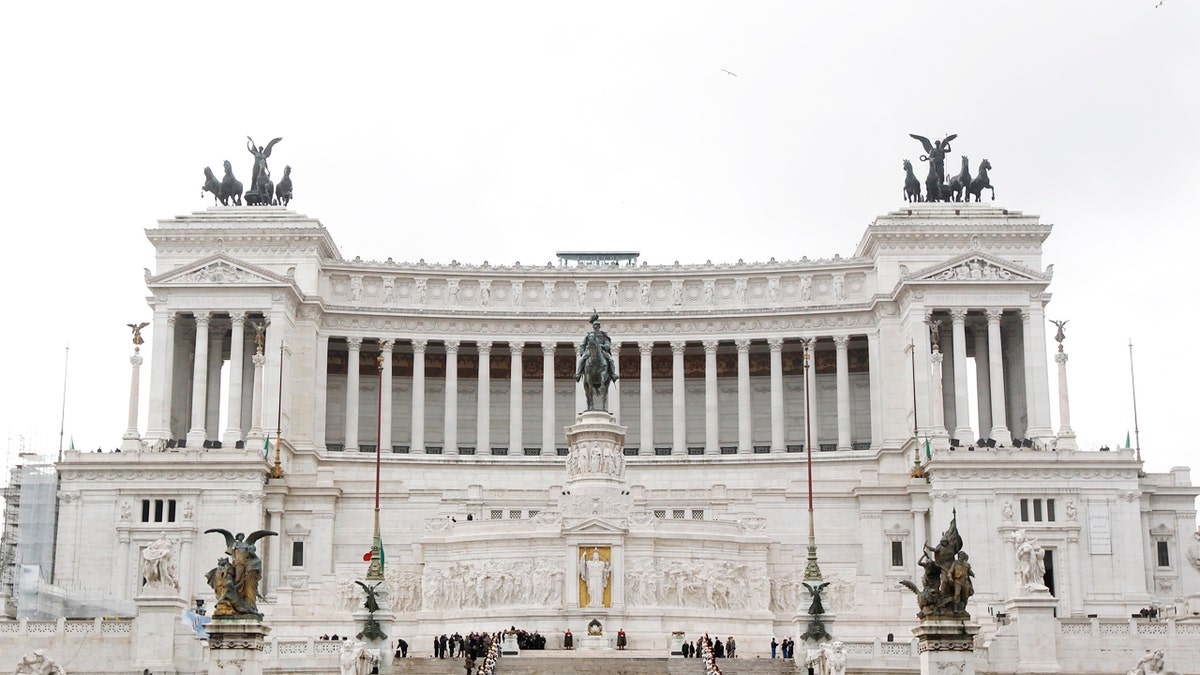 rome piazza