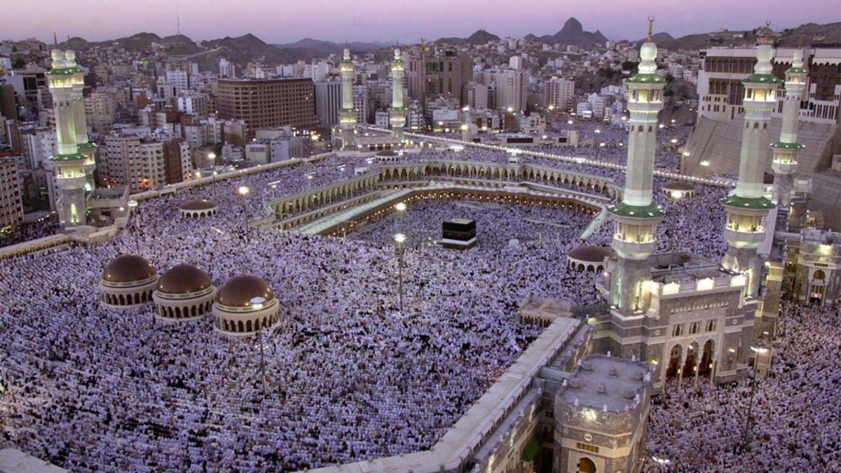 Mideast Saudi Remaking Mecca