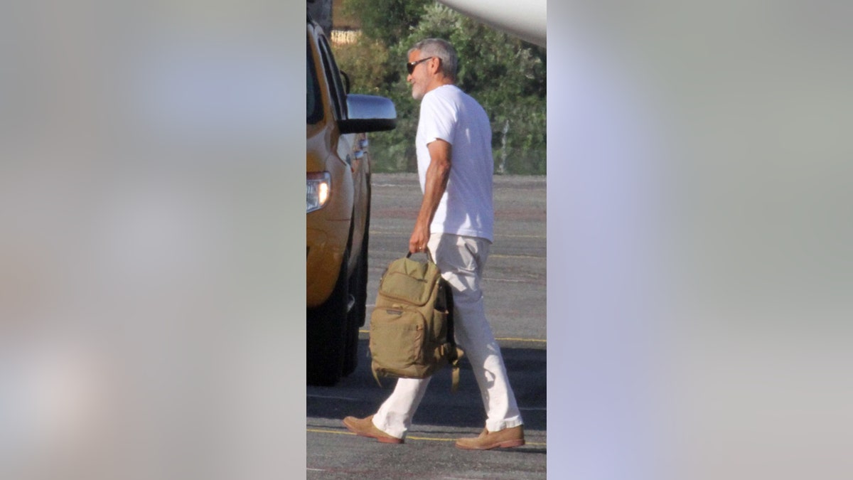 ET STORY ONLY george_clooney_mega252756_021