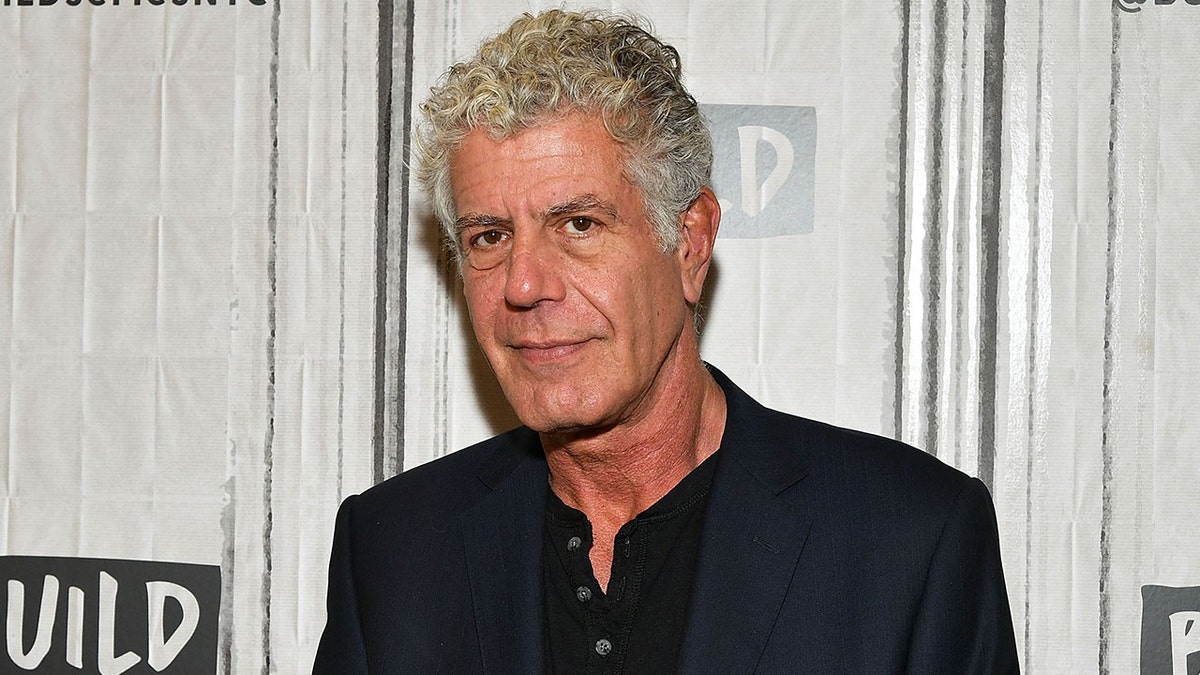 et  story use only 1280_bourdain