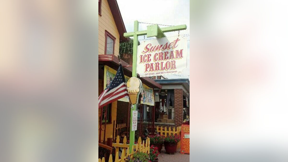 ICE CREAM PARLOR, Delaware City - Restaurant Reviews, Photos & Phone Number  - Tripadvisor