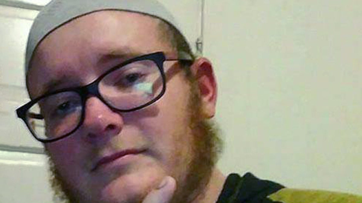 Everitt Aaron Jameson (aka Abdallah Abu Everitt Ibn Gordon Al-Amriki) is a former marine from Modesto, Californiaâ. In December, 2017 he was arrested for plotting a Christmas Day bomb attack on the Pier 39â in San Francisco