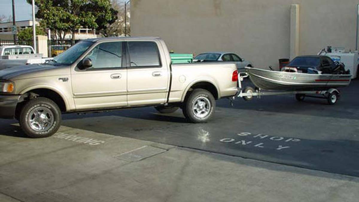 Boat and truck that belong to Scott Peterson