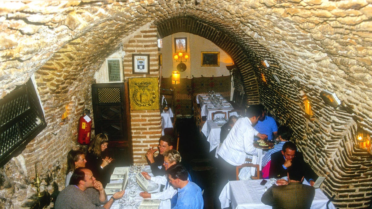 Oldest restaurant deals in the world