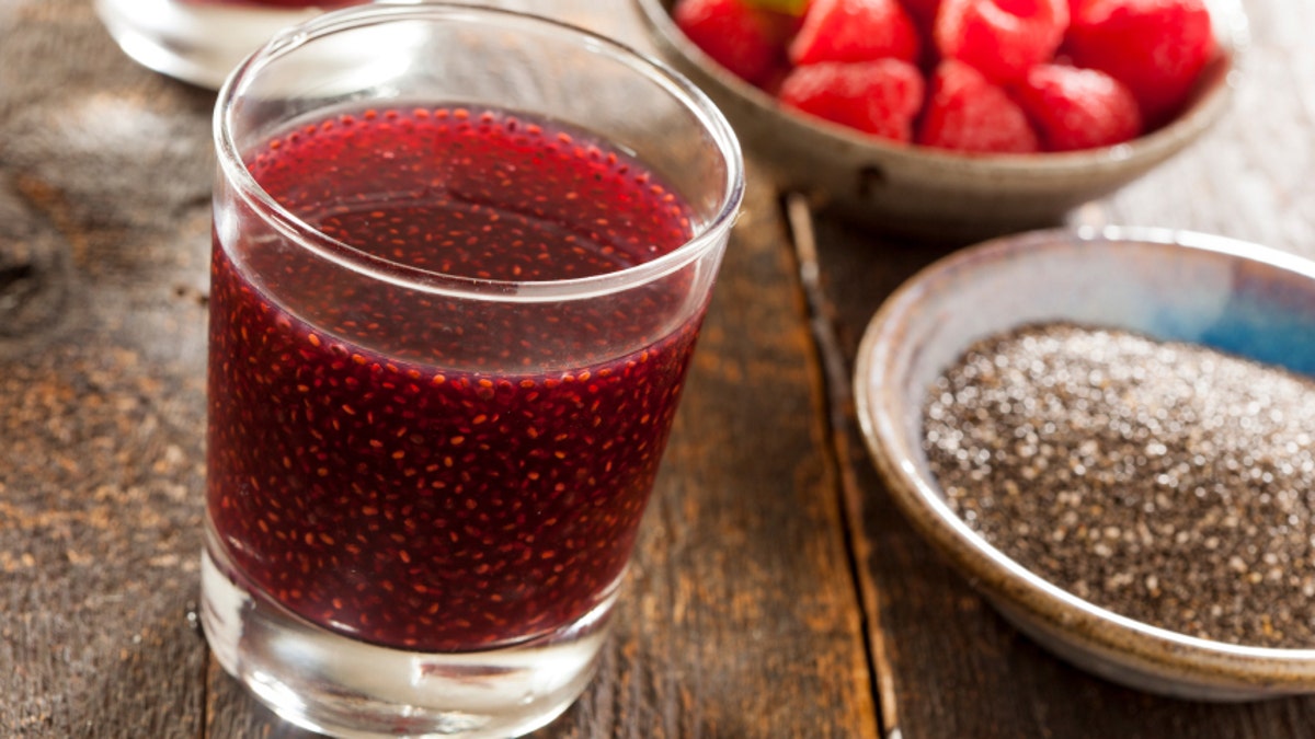 7895b06c-Raspberry and Chia Seed Beverage