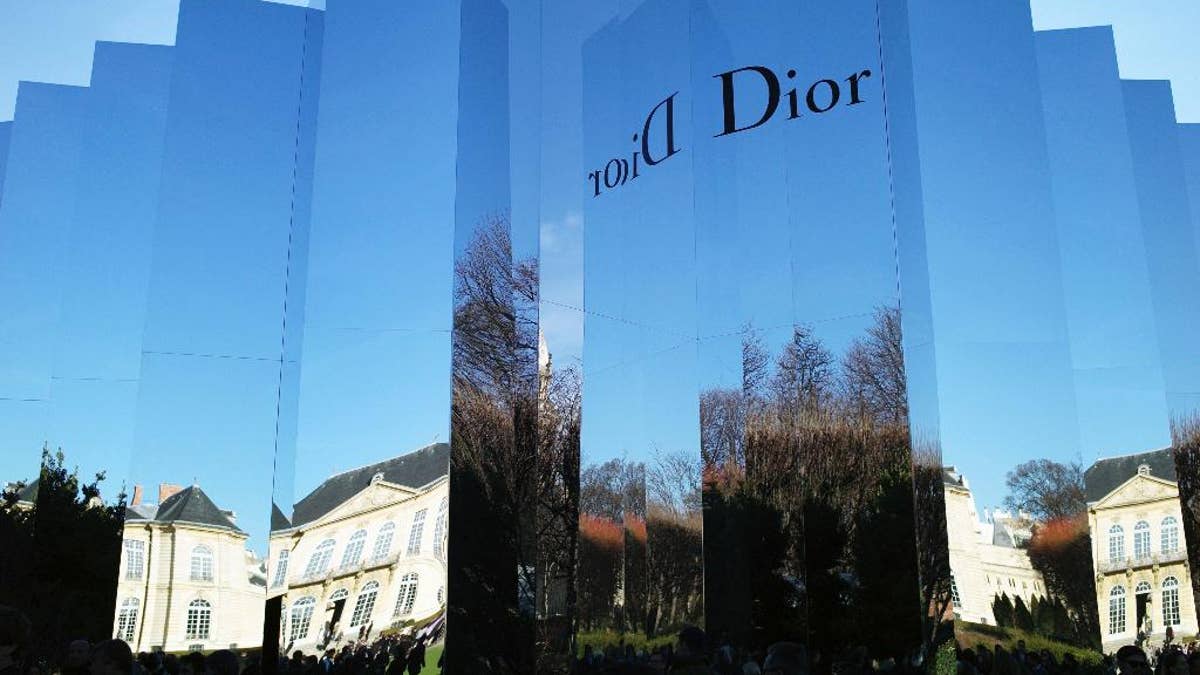 LVMH to consolidate hold on Dior in multibillion-dollar deal