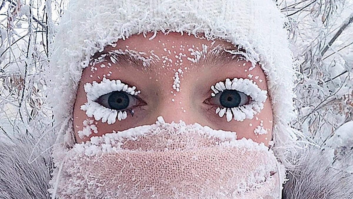 frozen_eyelashes