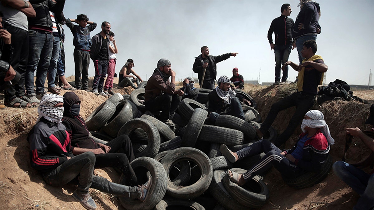 gaza protest tires