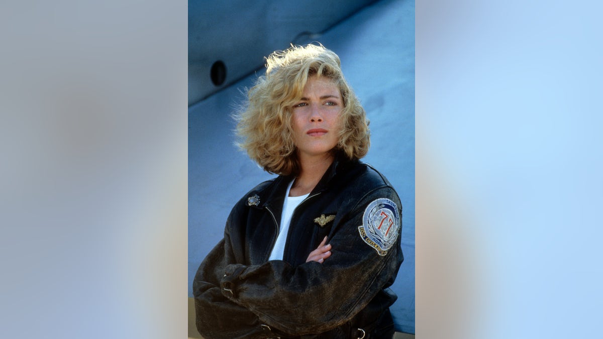 ET USE ONLY kelly mcgillis getty top gun