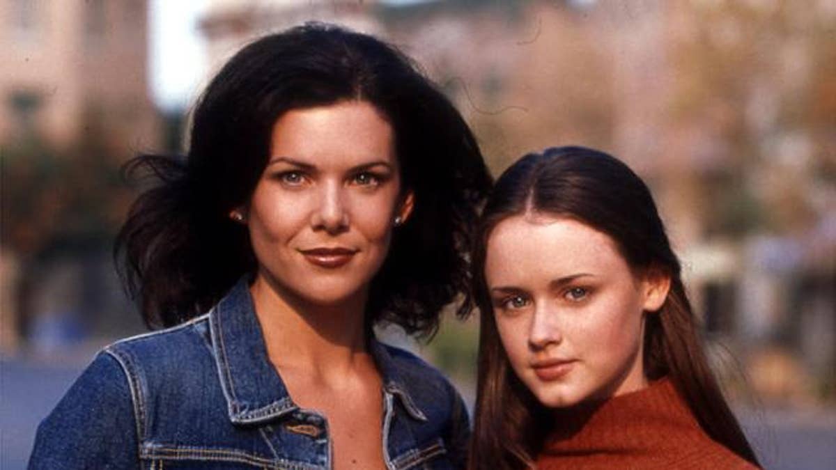 Lauren Graham and Alexis Bledel in a "Gilmore Girls" promotional photo.