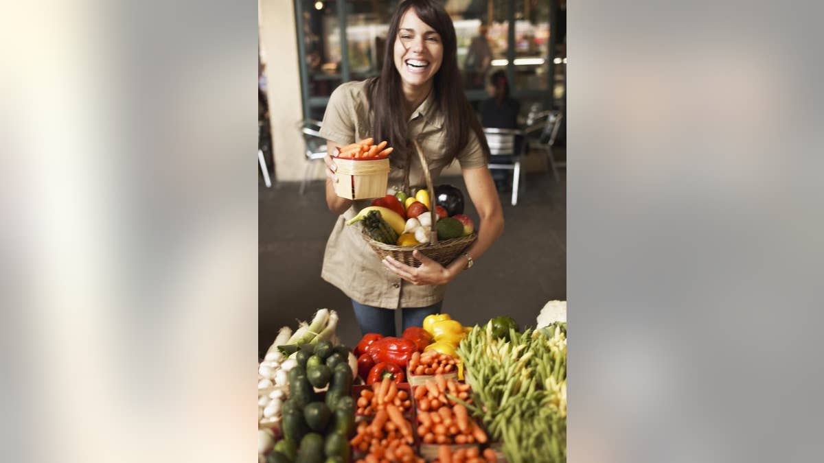 Lupakan makanan cepat saji: 5 cara untuk menikmati makan sehat dengan anggaran terbatas