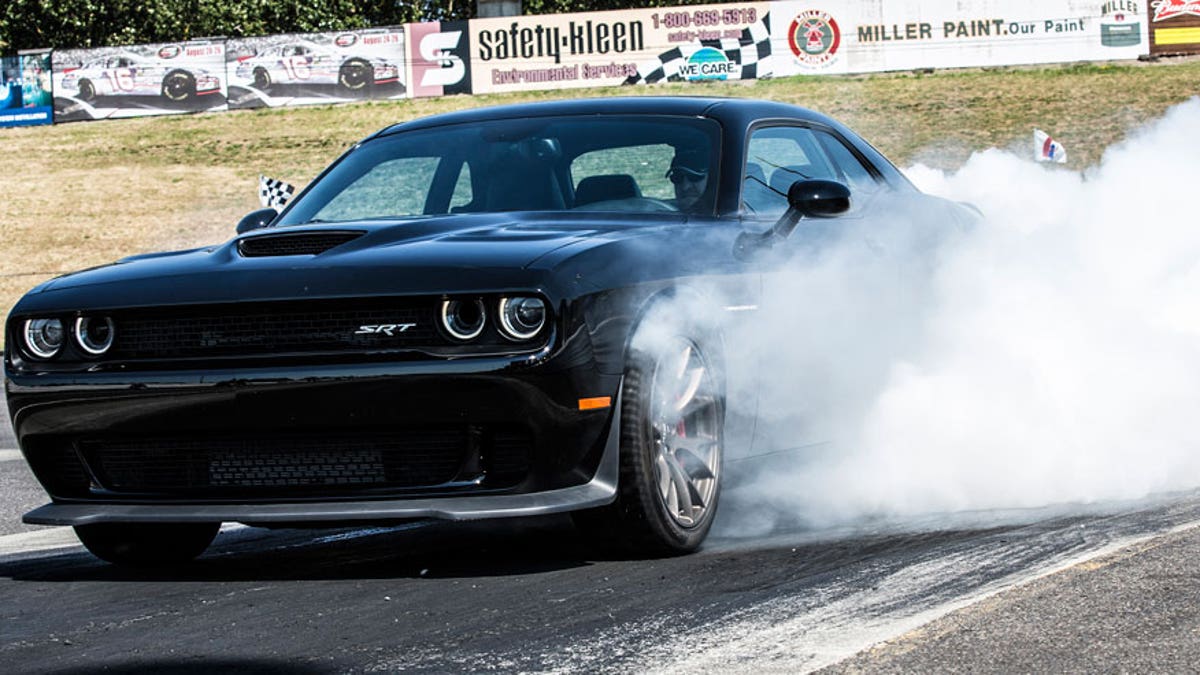 e3071027-2015 Dodge Challenger SRT Hellcat