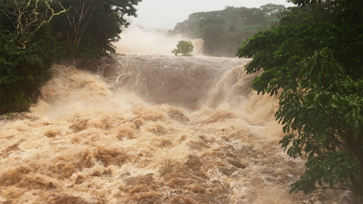 hilo flooding