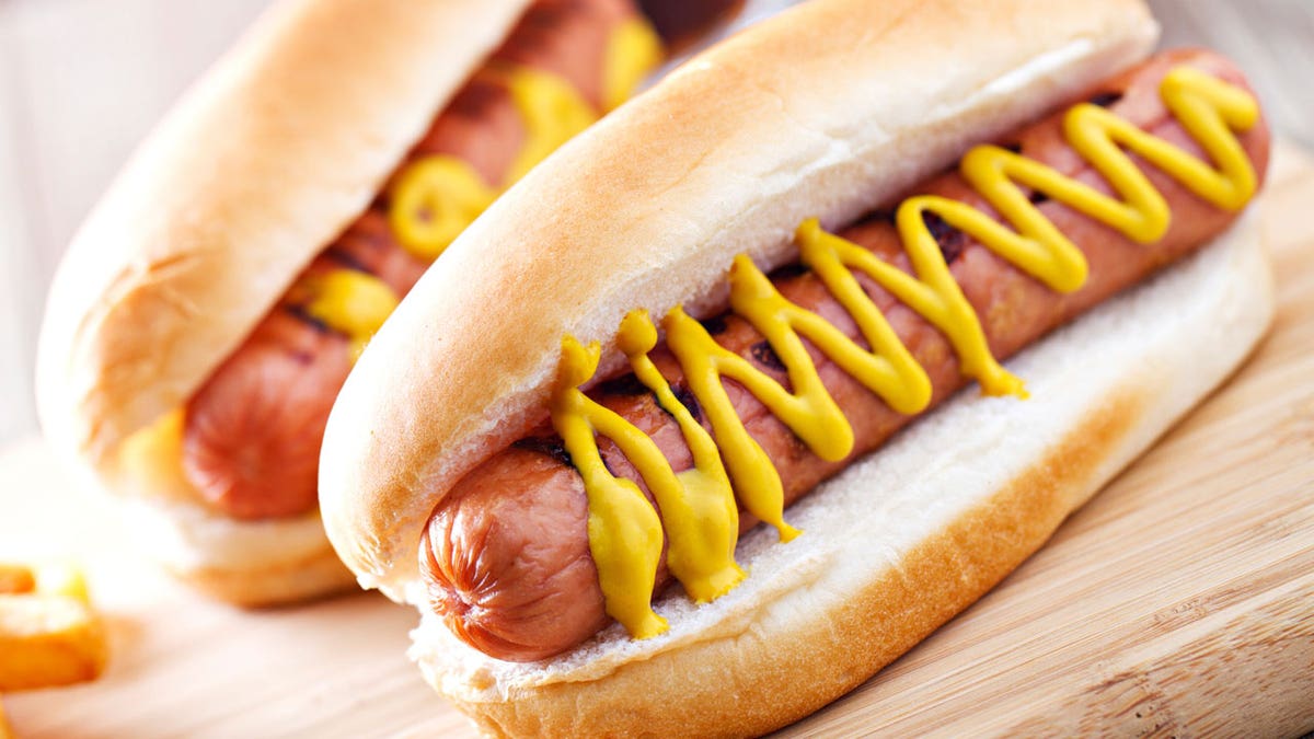 hot dog istock