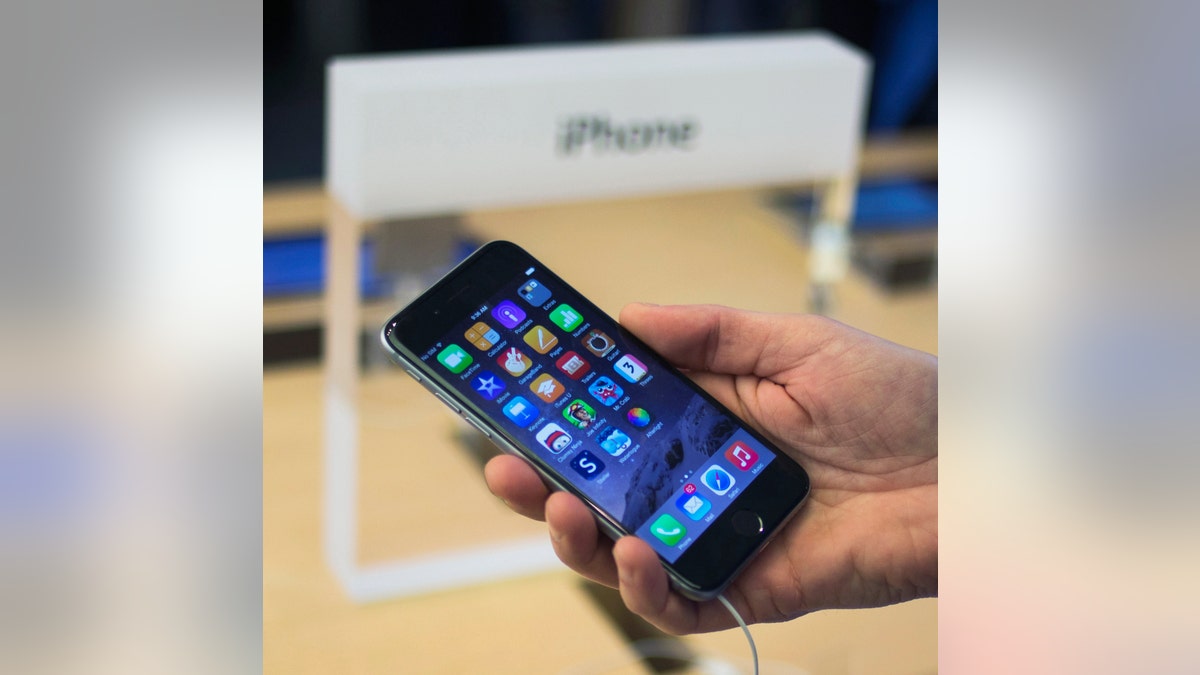 a77fc50b-APPLE-IPHONE