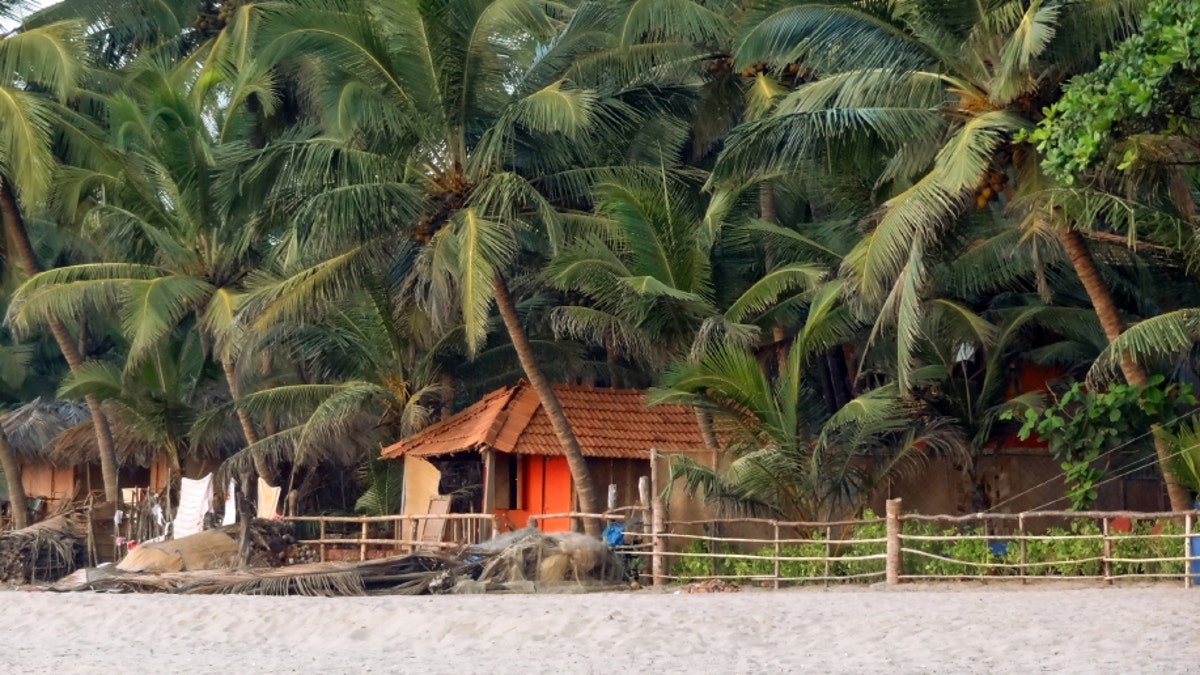 beach scenery in Goa