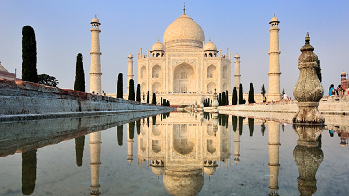 The area around India's famed Taj Mahal did not meet the expectations of NBA player Kevin Durant, he said in an interview.