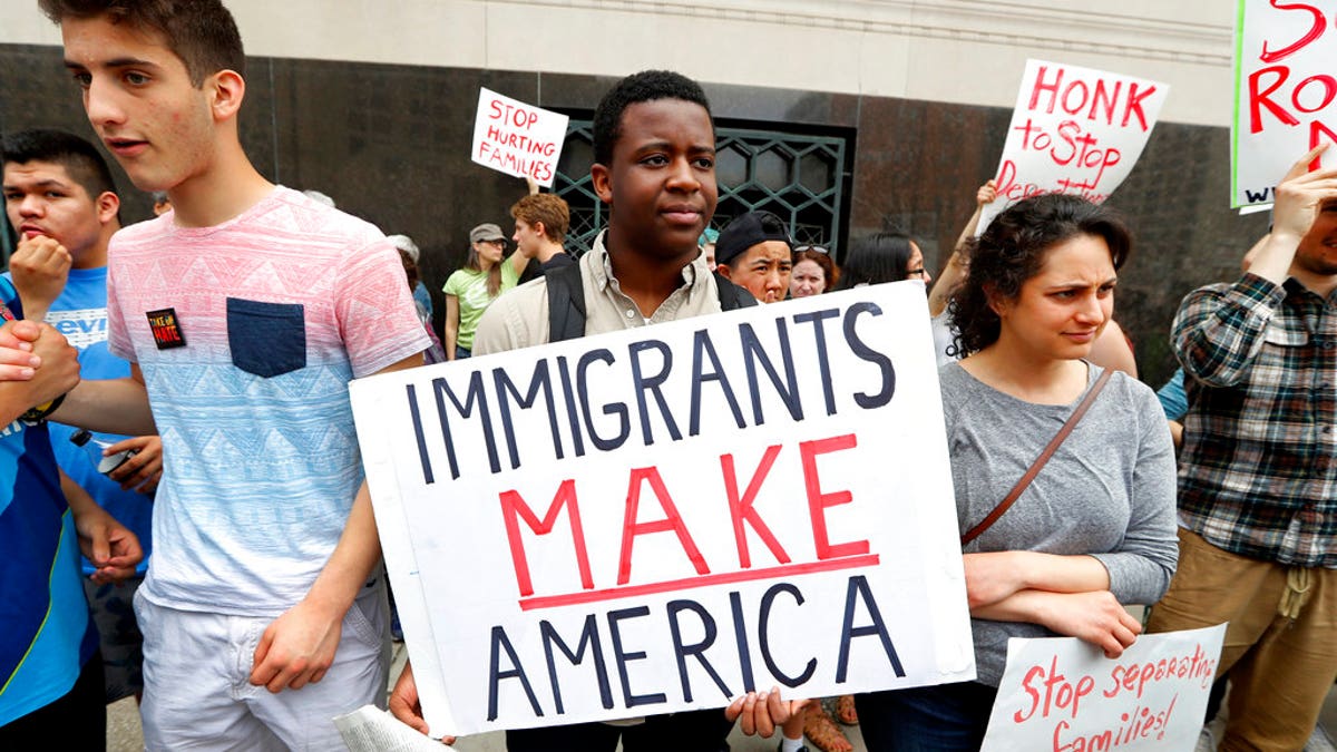 1eac5cfa-immigration protest