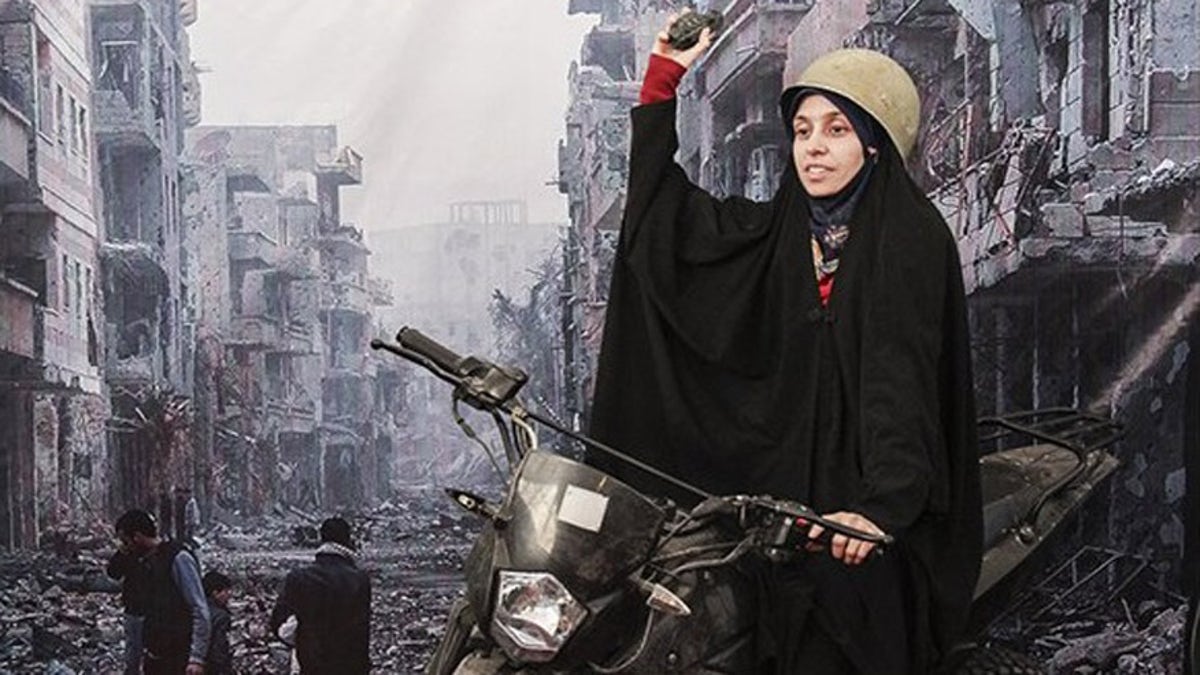 iran-woman-bike
