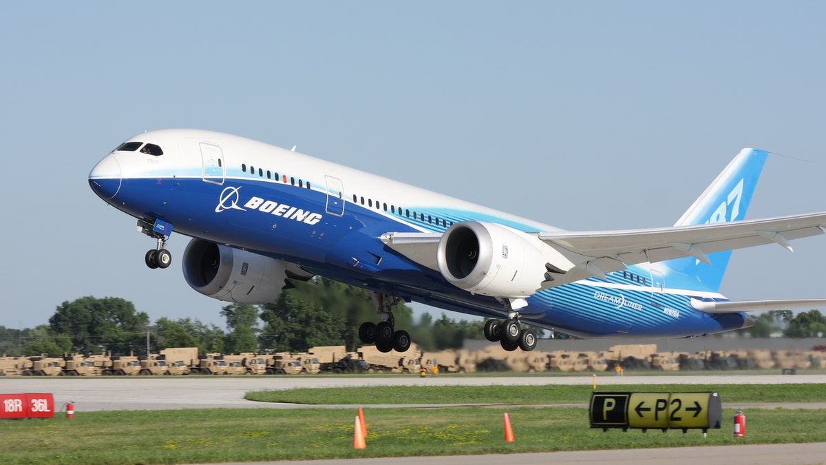 Boeing 787 iStock