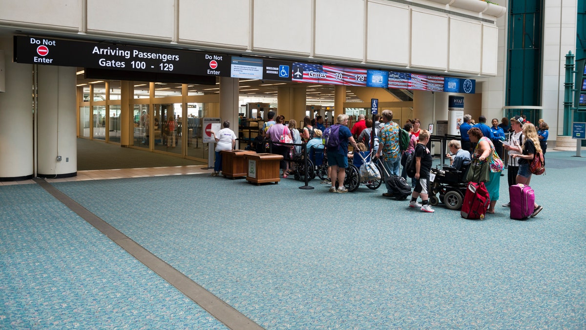 25ef4ab6-Orlando airport istock