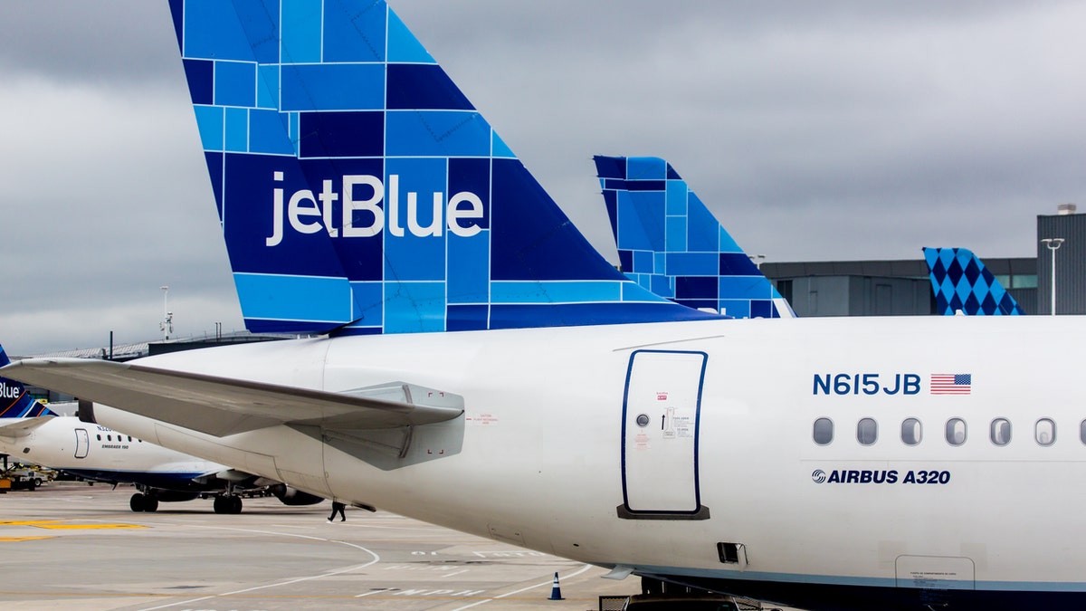 jetblue tail istock