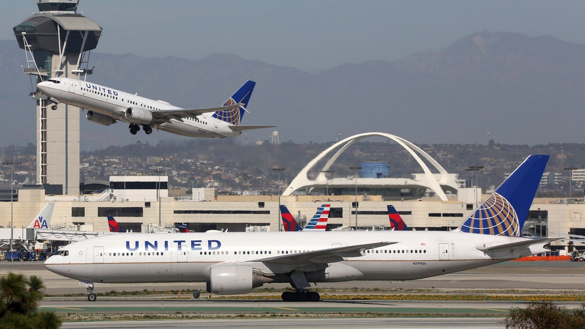 9579d309-united airlines istock