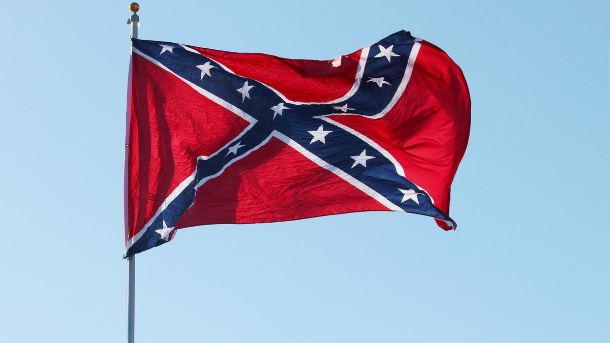 37ad04e1-Confederate flag istock