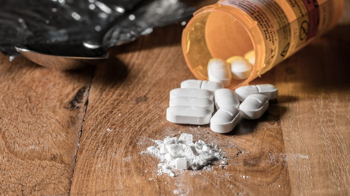 opioids_addiction_661