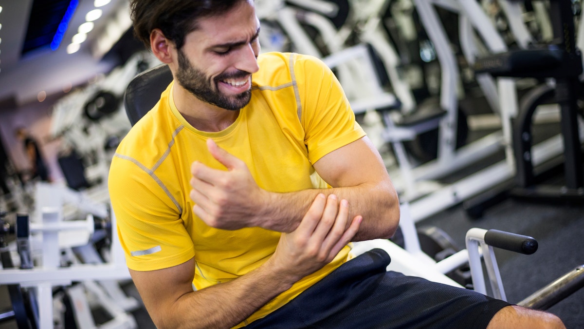 workout_pain_arm_istock
