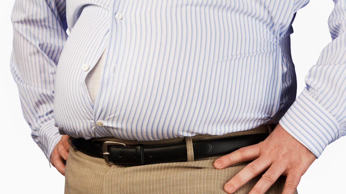 man_overweight_gut_istock