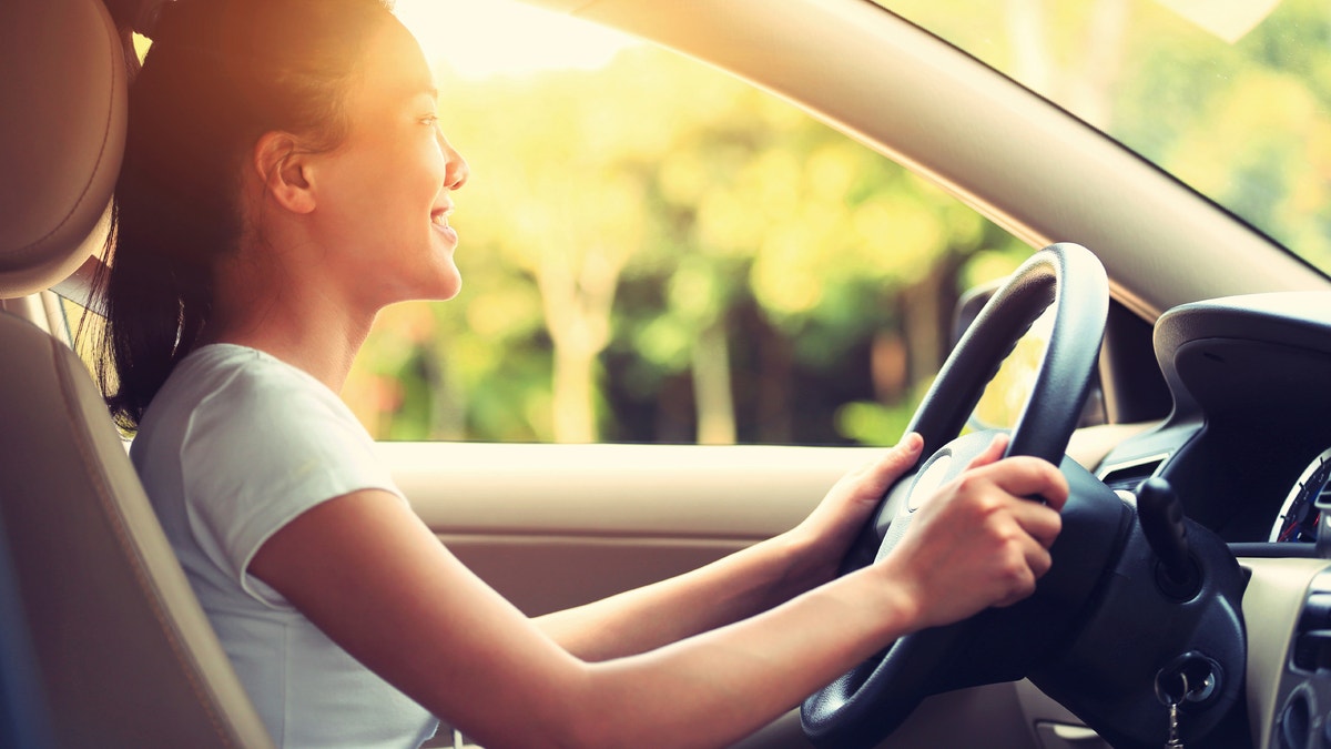 driving_woman_car_istock