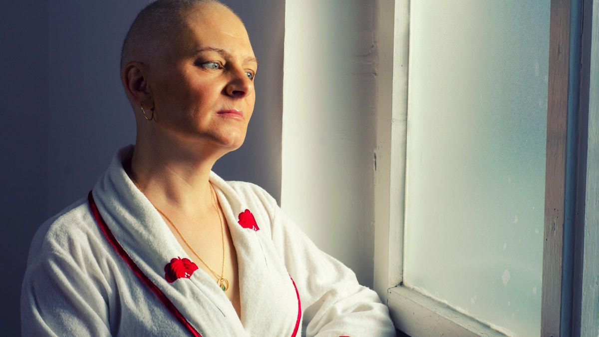woman_cancer_patient_bald_istock