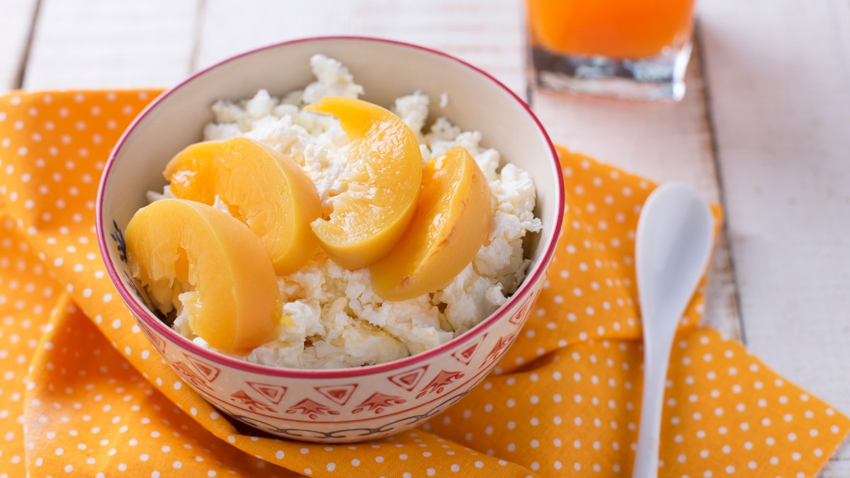 cottage_cheese_peaches_istock