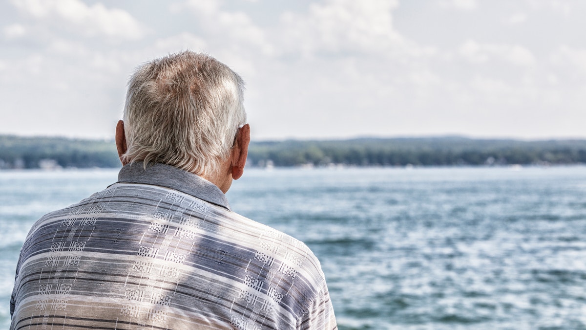 elderly_man_water_istock