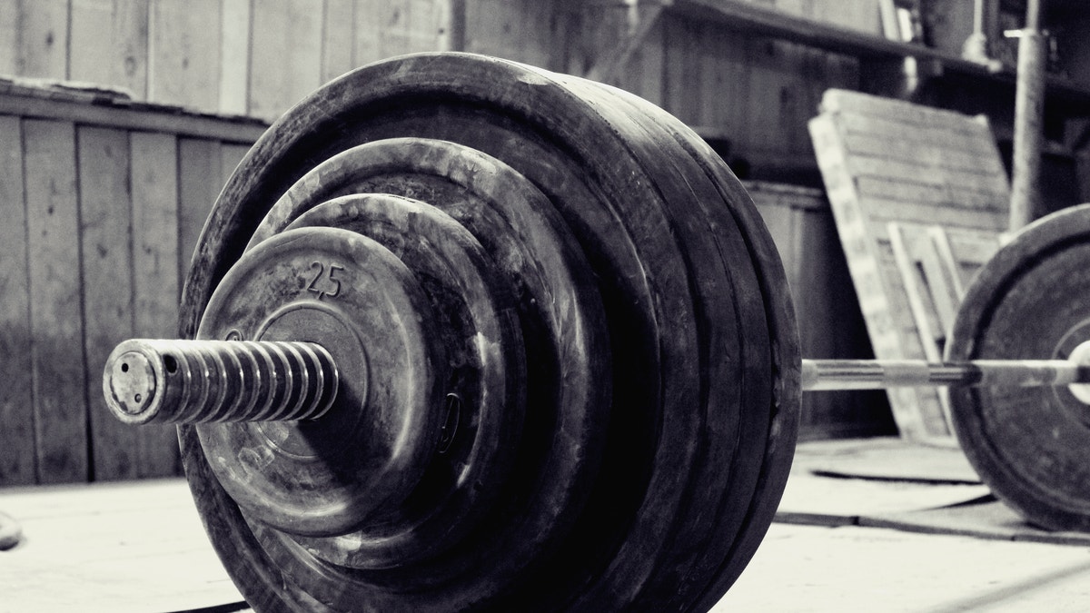 weightlifting_barbell_istock