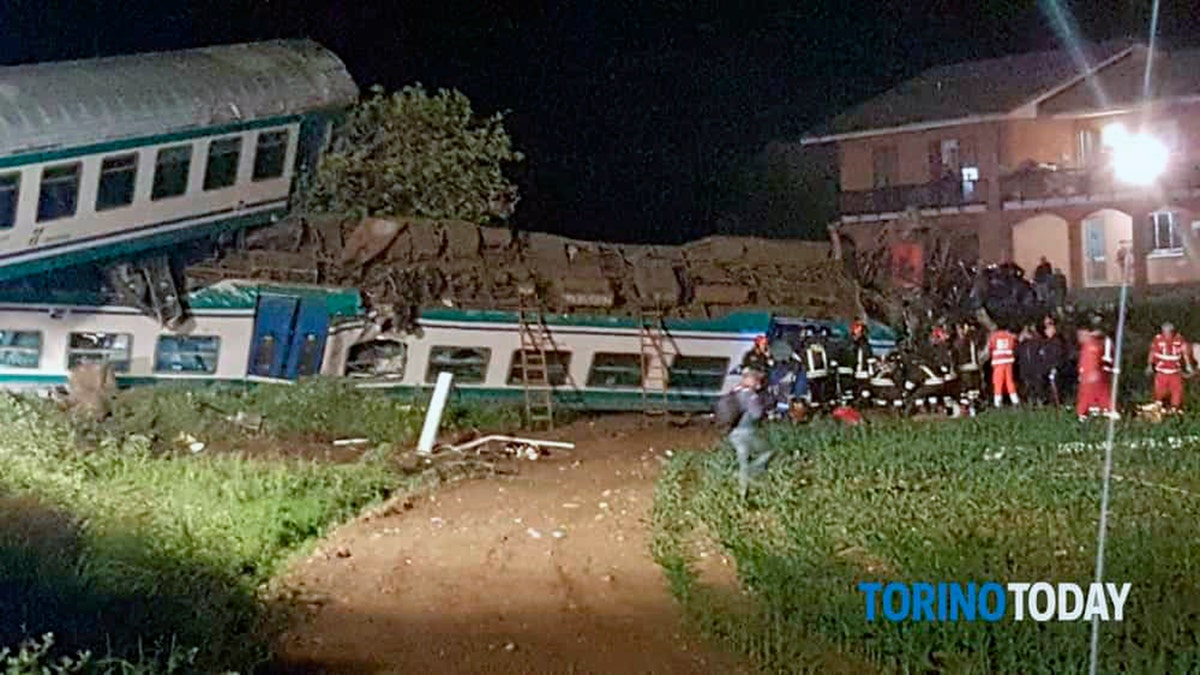 Italy train truck