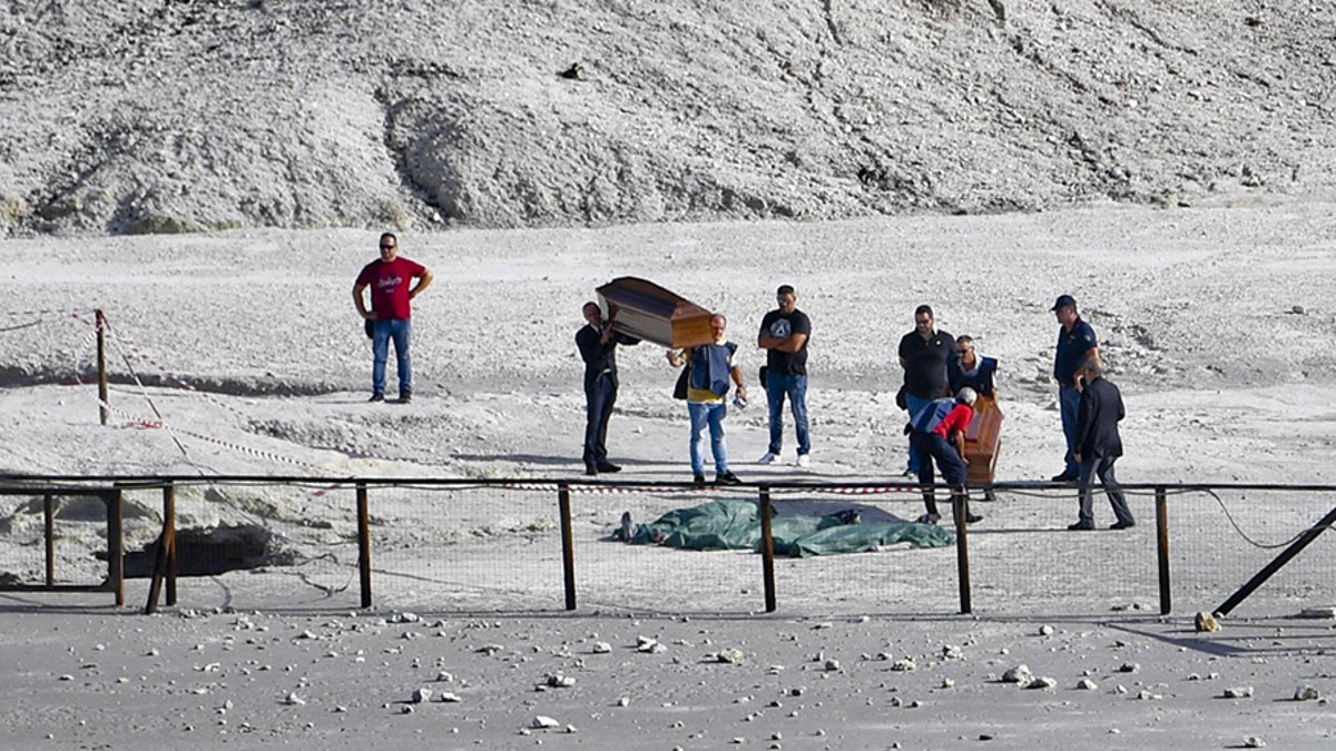 Italy_Crater_Deaths5