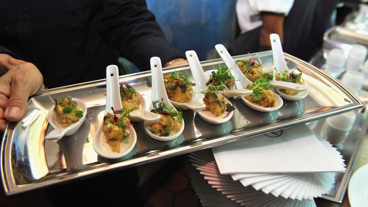 132001365LM020_Mercedes_Ben