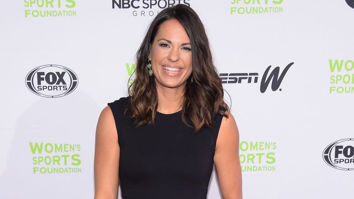 NEW YORK, NY - OCTOBER 15: Softbal player Jessica Mendoza attends the WomenÂs Sports FoundationÂs 35th Annual Salute to Women In Sports awards, a celebration and a fundraiser to ensure more girls and women have access to sports, at Cipriani Wall Street on October 15, 2014 in New York City. (Photo by Michael Loccisano/Getty Images)