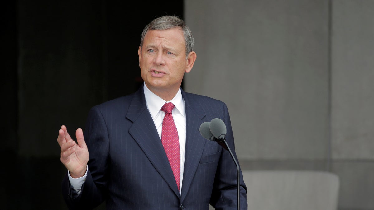 U.S. Supreme Court Chief Justice John Roberts speaks at the dedication of the Smithsonian?s National Museum of African American History and Culture in Washington, U.S., September 24, 2016.      REUTERS/Joshua Roberts/File Photo - RTX2RY9Y