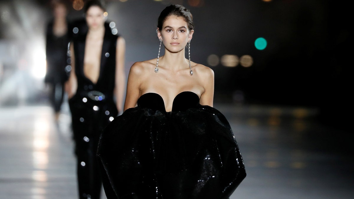 Kaia Gerber dominates Fashion Week all over the globe, walks in 22 shows