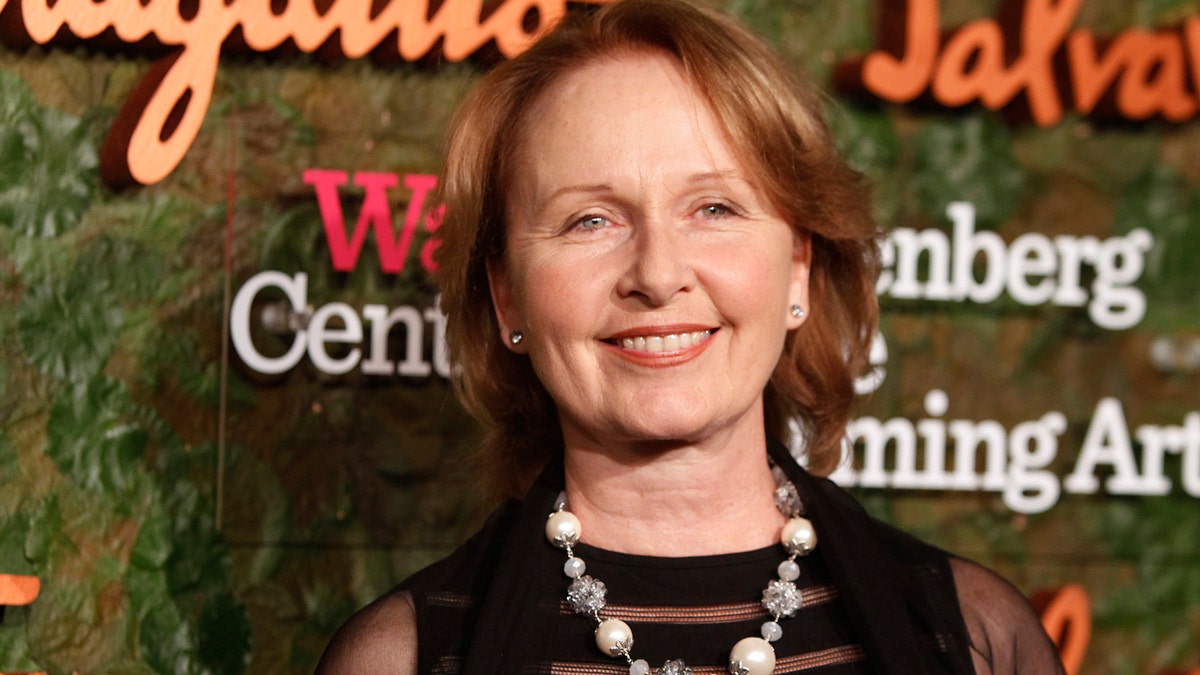 Kate Burton discusses dad Richard s romance with Elizabeth Taylor