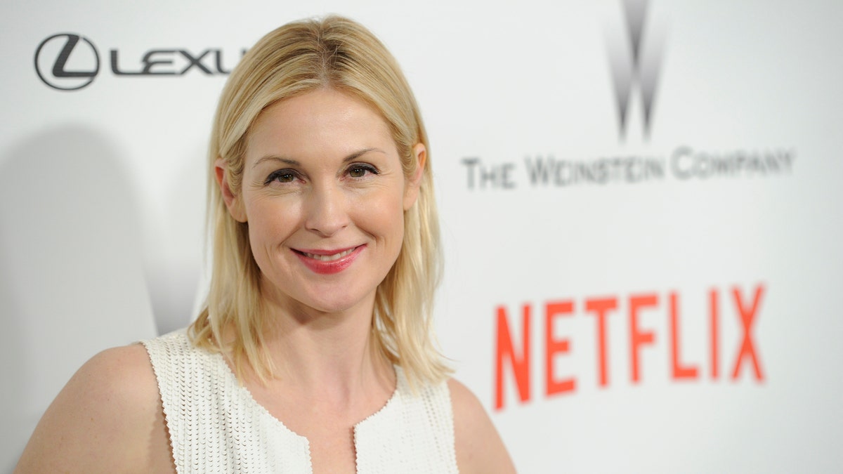 People-Kelly Rutherford